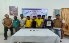 শ্রীমঙ্গলে ডিবির অভিযানে ৭ জুয়ারি আটক, নগদ টাকা ও জুয়া খেলার সরঞ্জাম উদ্ধার