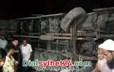 যশোরে বাসচাপায় নিহত ৭