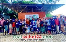 রিকশাচালকের রেইনকোট দিল শাবিপ্রবির স্বপ্নোত্থান