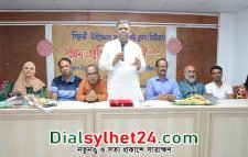 সাংবাদিকতায় সিলেটের নারীরা ভালো করছেন : আনোয়ারুজ্জামান