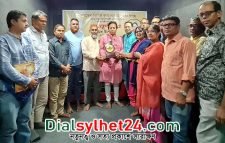 মণিপুরীরা নিজ মাতৃভাষাতেই রবীন্দ্রসঙ্গীত গাইতে পারবেন