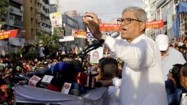 ঢাকার সব প্রবেশ মুখে ‘শান্তিপূর্ণ অবস্থান’ আজ