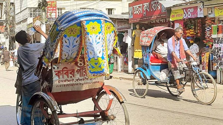 মৌলভীবাজারে তীব্র গরমে হাঁসফাঁস জনজীবন