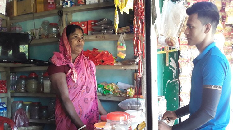 রং চায়ে ভাগ্য ফিরেছে সবিতার