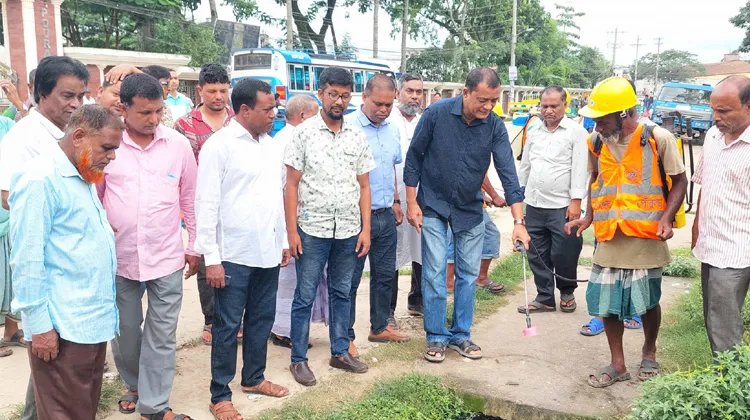 শ্রীমঙ্গল পৌরসভা মশক নিধন কার্যক্রম শুরু করেছে