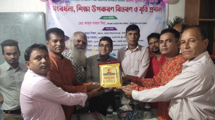 মৌলভীবাজারে সিলেট বিভাগের শ্রেষ্ঠ মাধ্যমিক শিক্ষা অফিসার কবি পুলিন চন্দ্র রায় সংবর্ধিত