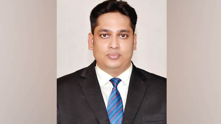 কৃষকদের মধ্যে বণ্টন না করে টাকা আত্মসাৎ