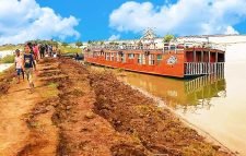 টাঙ্গুয়ার হাওরে ডুবে গেল হাউসবোট ‌’জলছবি’