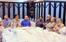 মেয়র আরিফুল হকের বিদায় সংবর্ধনার লক্ষ্যে ব্যবসায়ী নেতৃবৃন্দের প্রস্তুতি সভা