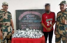 ভারতে ৮ লাখ রুপির ডেঙ্গু পরীক্ষার কিটসহ দুই বাংলাদেশি আটক