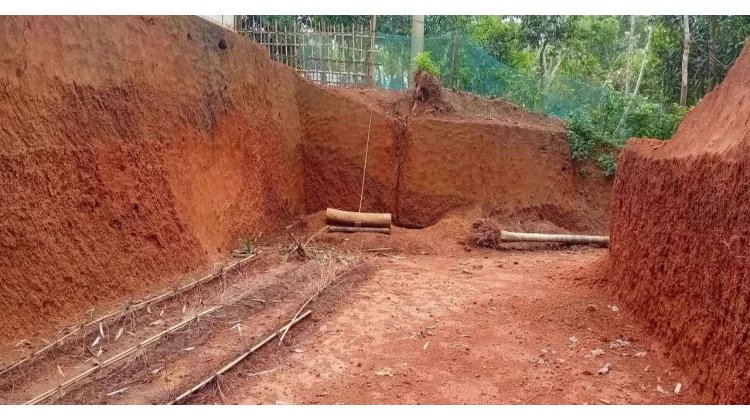 কুলাউড়ায় টিলা কাটায় জরিমানা