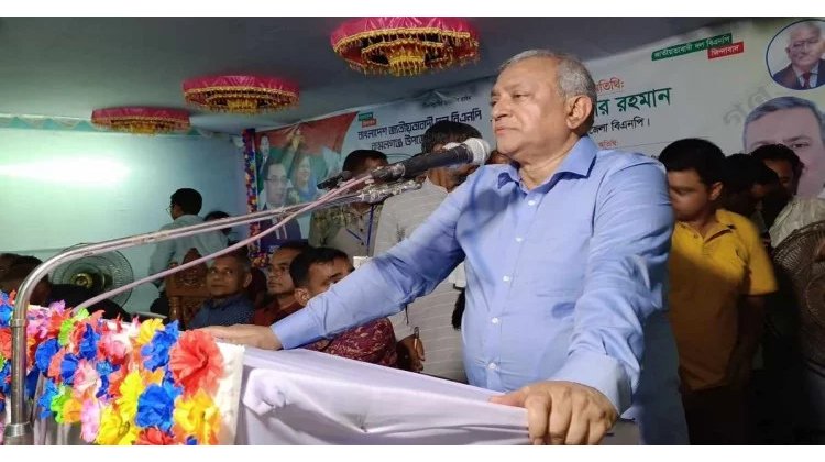 স্বৈরাচারি এই সরকারকে সরাতে ঐক্যবদ্ধ আন্দোলনের বিকল্প নেই – এম নাসের রহমান