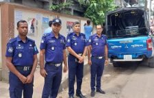 যানজট রুখতে রাস্তায় পুলিশ, ছন্দে ফিরল শ্রীমঙ্গল শহর