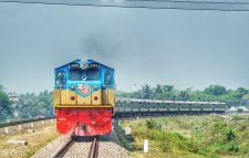 ত্রিশালে ট্রেন লাইনচ্যুত, ঢাকা-ময়মনসিংহ রেল যোগাযোগ বন্ধ