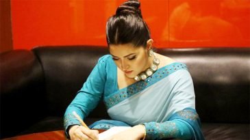 সুখবর জানালেন পরীমণি