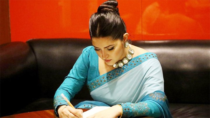 সুখবর জানালেন পরীমণি