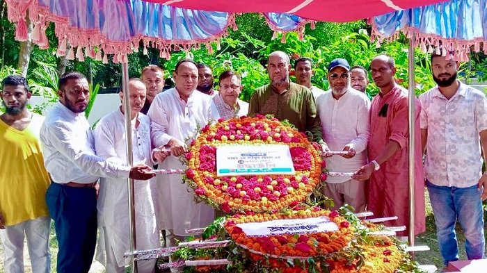 সাইফুর রহমানের কবরে জেলা ও মহানগর বিএনপির শ্রদ্ধা নিবেদন