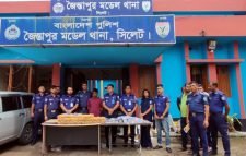 জৈন্তাপুরে বিপুল পরিমাণ ভারতীয় মোবাইলসহ গ্রেফতার ১