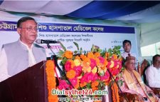 ডাক্তাররা ভালো করে দেখলে রোগীরা বিদেশমুখী হতেন না : তথ্যমন্ত্রী