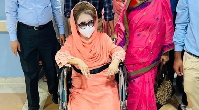 খালেদা জিয়ার শারীরিক অবস্থার অবনতি