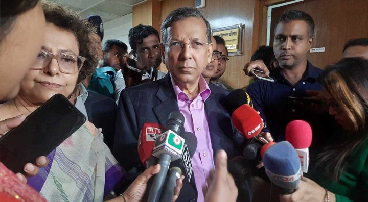 খালেদাকে বিদেশে চিকিৎসার আবেদন স্বরাষ্ট্র হয়ে আইন মন্ত্রণালয়ে