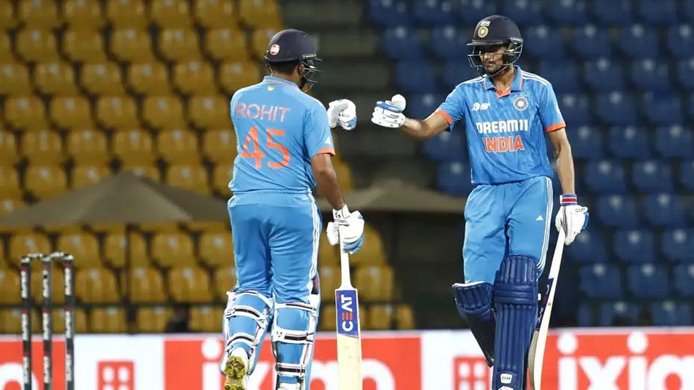 বৃষ্টি আইনে নেপালকে হারিয়ে সুপার ফোরে ভারত