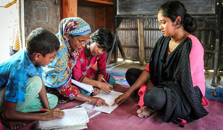 দেশে ২৩ শতাংশ জনগোষ্ঠী নিরক্ষর