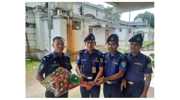 মৌলভীবাজারের অতিরিক্ত পুলিশ সুপারের সদর কোর্ট পরিদর্শন।