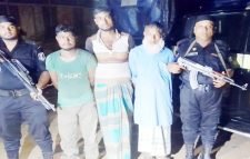 কমলগঞ্জে চোরাই বাঁশসহ আটক ৩