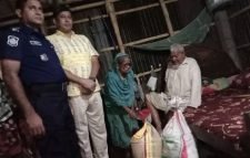 শ্রীমঙ্গল থানার অফিসার ইনচার্জ জাহাঙ্গীর হোসেন সরদারের মানবিক সহয়তা প্রদান 