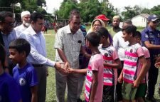 কমলগঞ্জে বঙ্গবন্ধু ও বঙ্গমাতা গোল্ডকাপ ফুটবল টুর্নামেন্ট এর উদ্বোধন