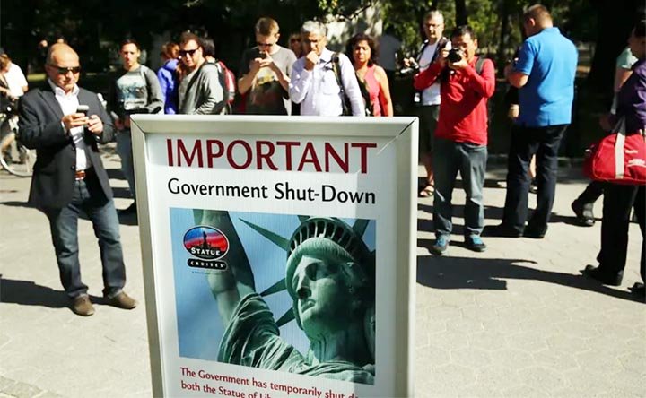ফের অচল হতে চলেছে মার্কিন সরকার