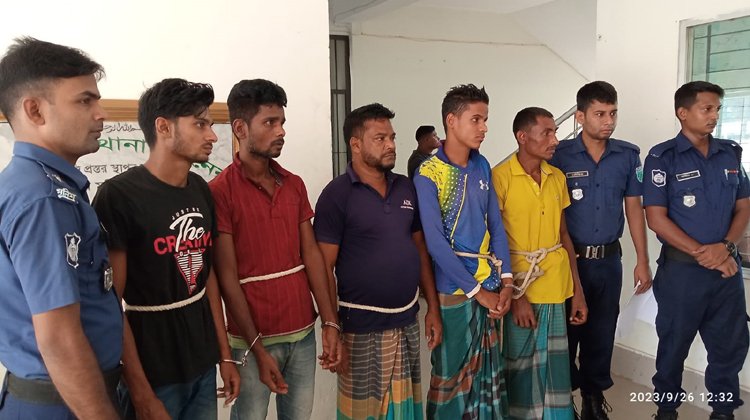 কমলগঞ্জ থানা পুলিশের অভিযানে চোরাইমাল সহ সক্রিয় চোর চক্রের ৫জন চোর গ্রেফতার