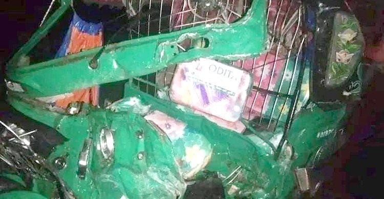 ফেনীতে বাসের ধাক্কয় অটোরিকশার ৩ যাত্রী নিহত