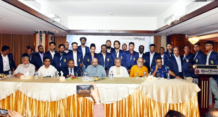 ফটো সাংবাদিকদের একটি ছবি এক হাজার শব্দের প্রকাশ : প্রবাসীকল্যাণমন্ত্রী