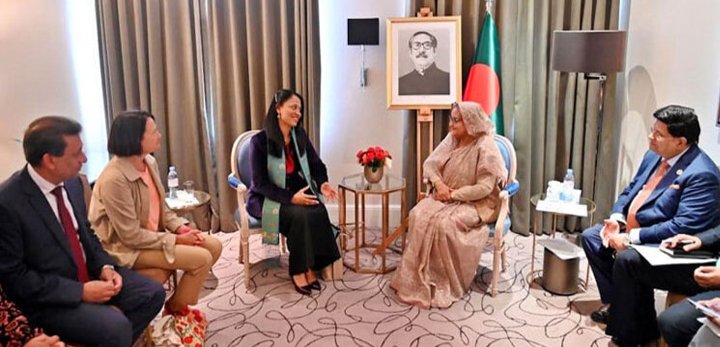 যেকোনো মূল্যে বাংলাদেশে গণতন্ত্র অব্যাহত রাখতে হবে: প্রধানমন্ত্রী