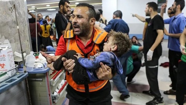 গাজার হাসপাতালে বিমান হামলায় নিহত অন্তত ৫০০