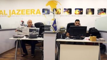 আল জাজিরা বন্ধ করে দিতে চায় ইসরায়েল