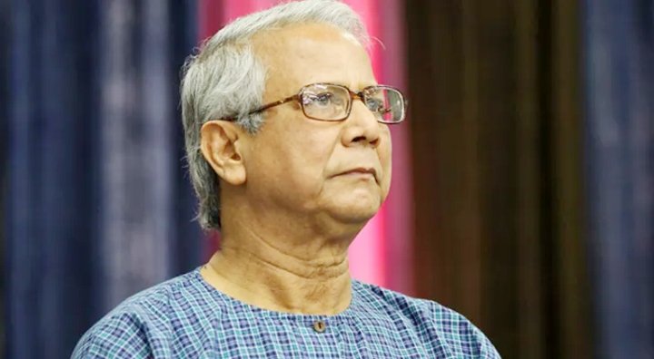 অর্থপাচার মামলায় ড. ইউনূসকে দুদকে তলব