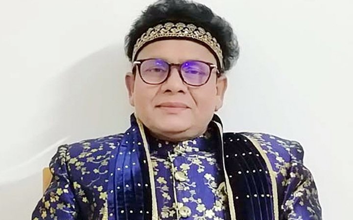 রাজনৈতিক দলে যোগ দিলেন নকুল কুমার বিশ্বাস