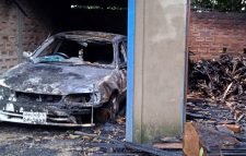 দুর্বৃত্তের আগুনে পুড়ল প্রবাসীর গাড়ি, ৮দিনেও উদঘাটন হয়নি রহস্য