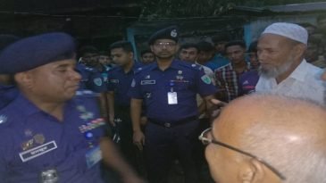 পদুনাপুরে দুর্বৃত্তের দেয়া আগুনে মুদি দোকানে ১৫ লক্ষাধিক টাকার ক্ষয়ক্ষতি