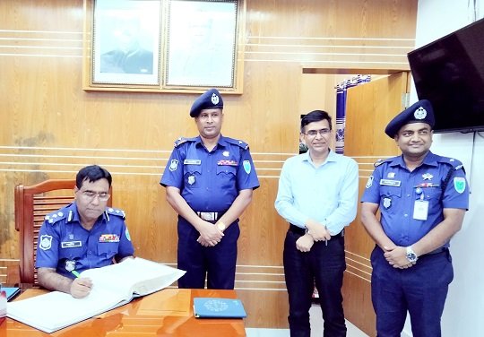 শ্রীমঙ্গল থানা পরিদর্শনে সিলেট রেঞ্জের ডিআইজি