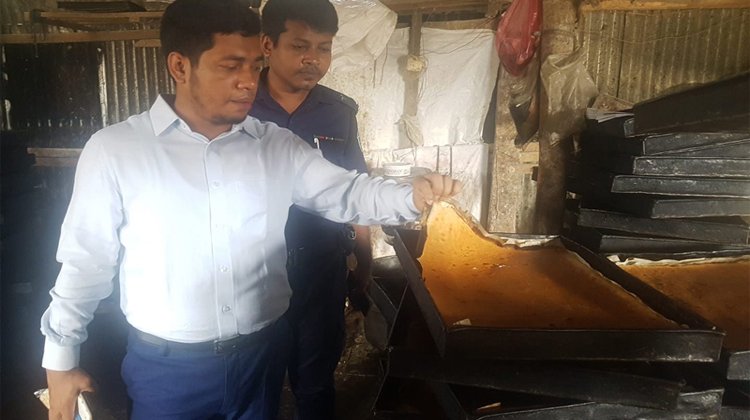 কুলাউড়ায় ভোক্তা অধিকারের অভিযানে জরিমানা