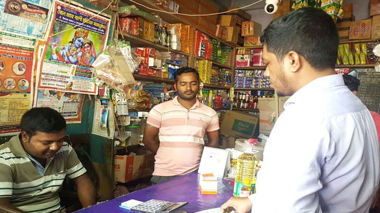 তিন ব্যবসায়িকে ২৬ হাজার টাকা জরিমানা