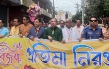 মৌলভীবাজারে শোভাযাত্রা ও প্রতিমা বিসর্জনের মধ্যদিয়ে শেষ হল