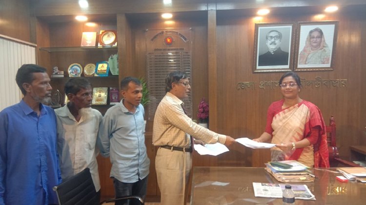 মৎস্যজীবীদের পক্ষে মৌলভীবাজার মৎস্যজীবী ইউনিয়ন (মৌল-৫২) এর স্মারকলিপি 