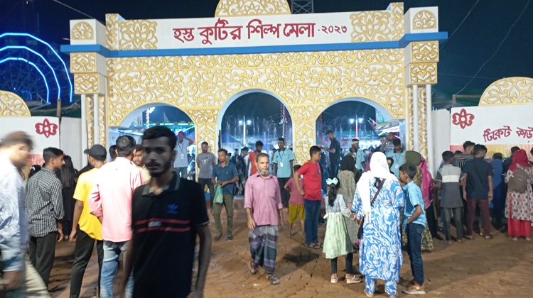 শ্রীমঙ্গলে হস্ত কুটির শিল্প মেলা ১০ অক্টোবর পর্যন্ত মেলার অনুমোদন: প্রশাসনকে তোয়াক্কা না করেই বেআইনিভাবে মেলা চলছে