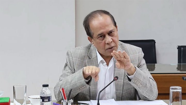 সাংবিধানিকভাবে সরকার নিরপেক্ষ থাকতে বাধ্য : সিইসি