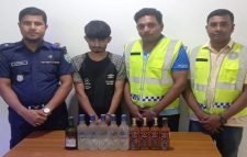 শ্রীমঙ্গলে ১০ বোতল বিদেশি মদসহ আটক ১